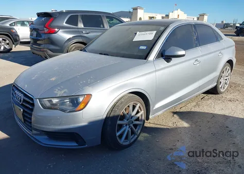 2015 Audi A3 1.8T Premium z USA, uszkodzony, nr VIN WAUCCGFF5F1025954